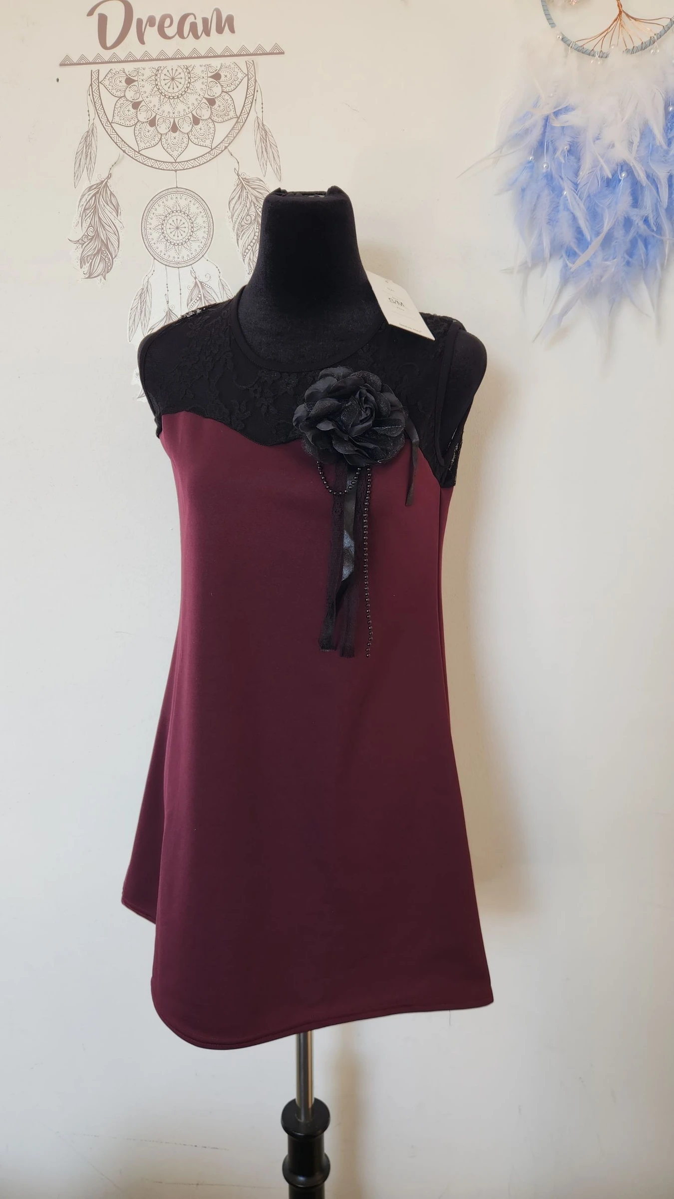 Bordeaux kleed en zwarte kant met afneembare decoratieve bloem●Maat S/M●✿ – photo 2
